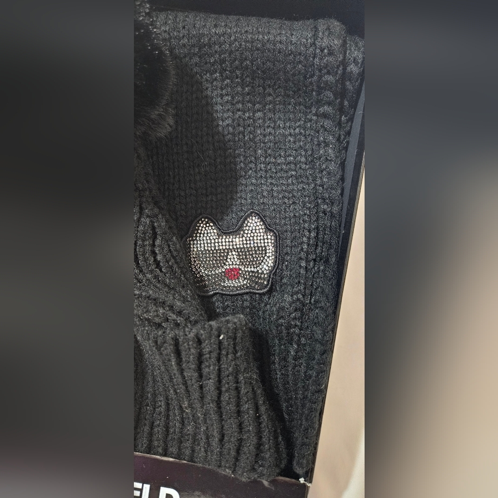 KARL LAGERFELDWomen's Disco Kitty Beanie & Scarf Boxed Gift Set In Black - Picture 3 of 7